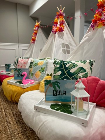 Luau themed party setup